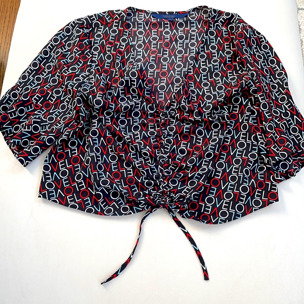 RACHEL ROY “LOVE” Top, cropped,flutter sleeves M